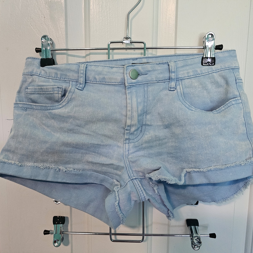 Forever 21 Light Wash Jean Shorts Women's Sz 26